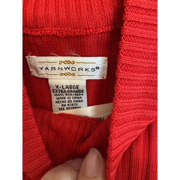 Yarn works/ 100% Silk/ Women's‎ Red Shirt/ Sz XL - Picture 6 of 7